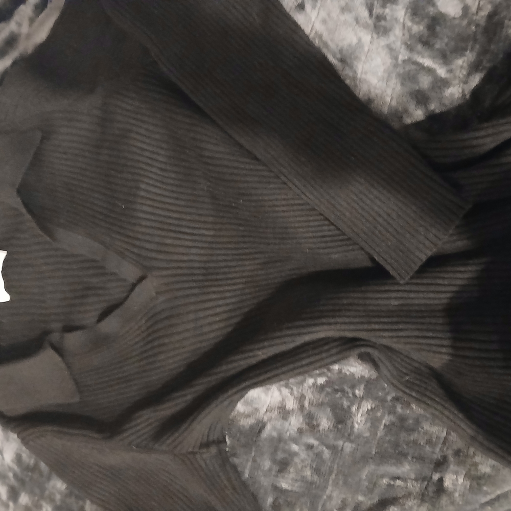 Old Navy Black Ribbed Sweatshirt